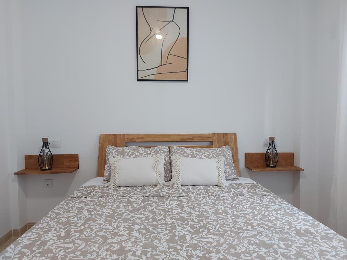 Apartamento En Residencial Con Piscina إل كامبيلو المظهر الخارجي الصورة