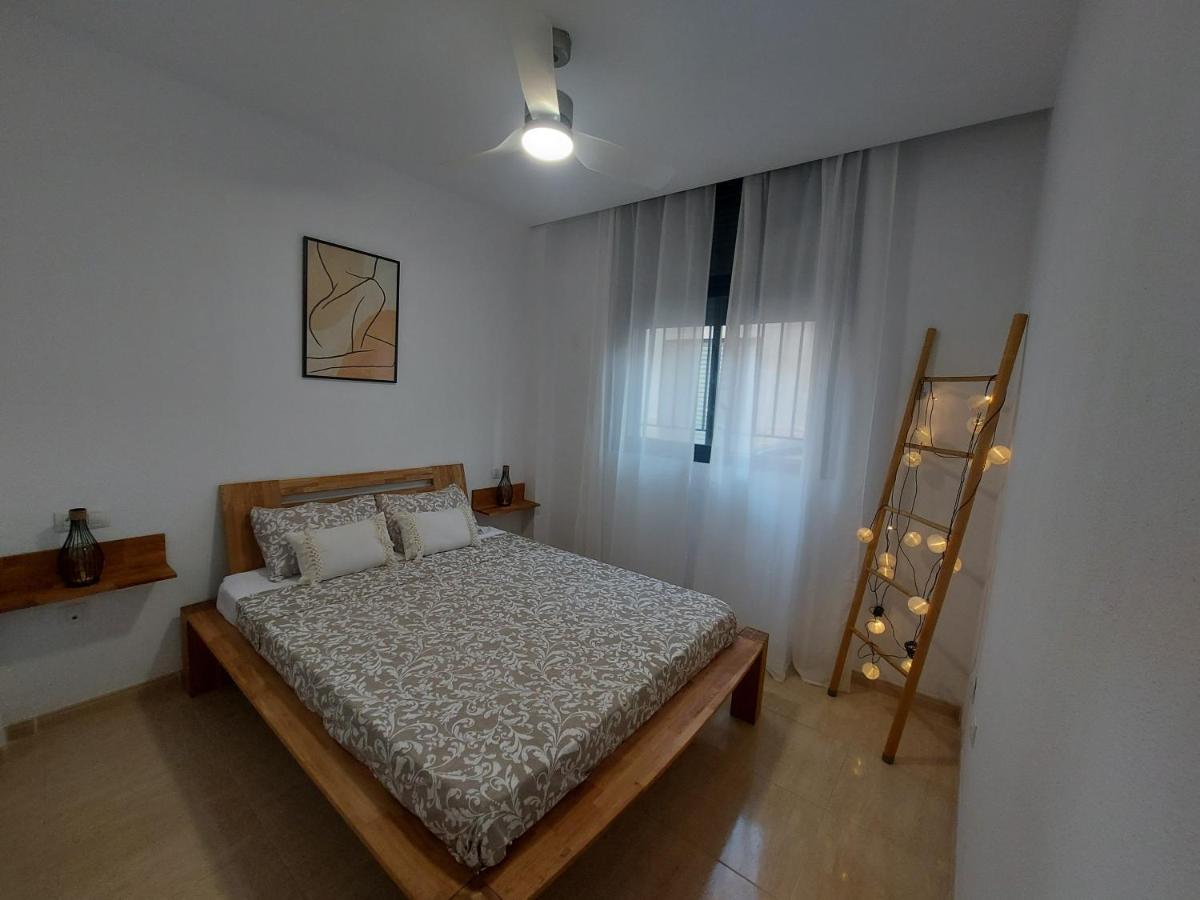 Apartamento En Residencial Con Piscina إل كامبيلو المظهر الخارجي الصورة