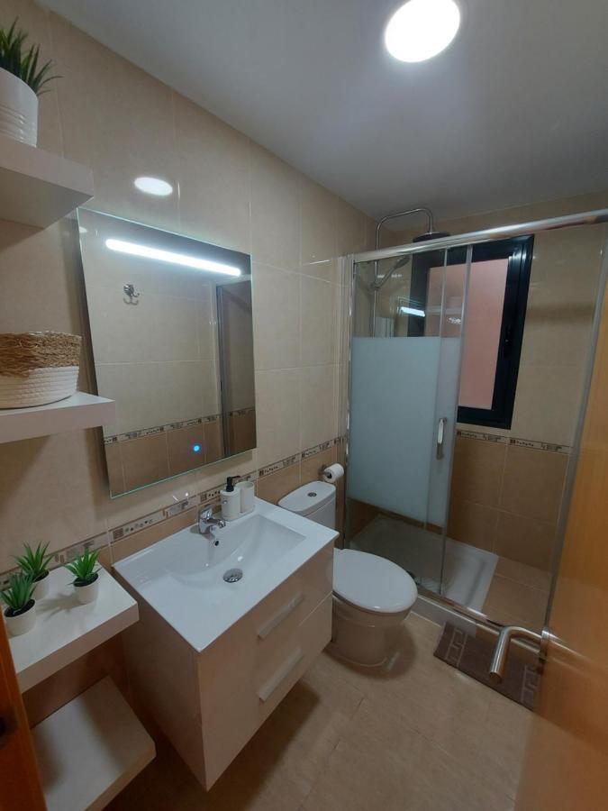 Apartamento En Residencial Con Piscina إل كامبيلو المظهر الخارجي الصورة
