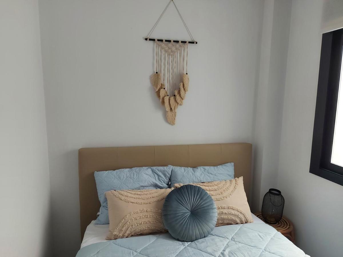 Apartamento En Residencial Con Piscina إل كامبيلو المظهر الخارجي الصورة