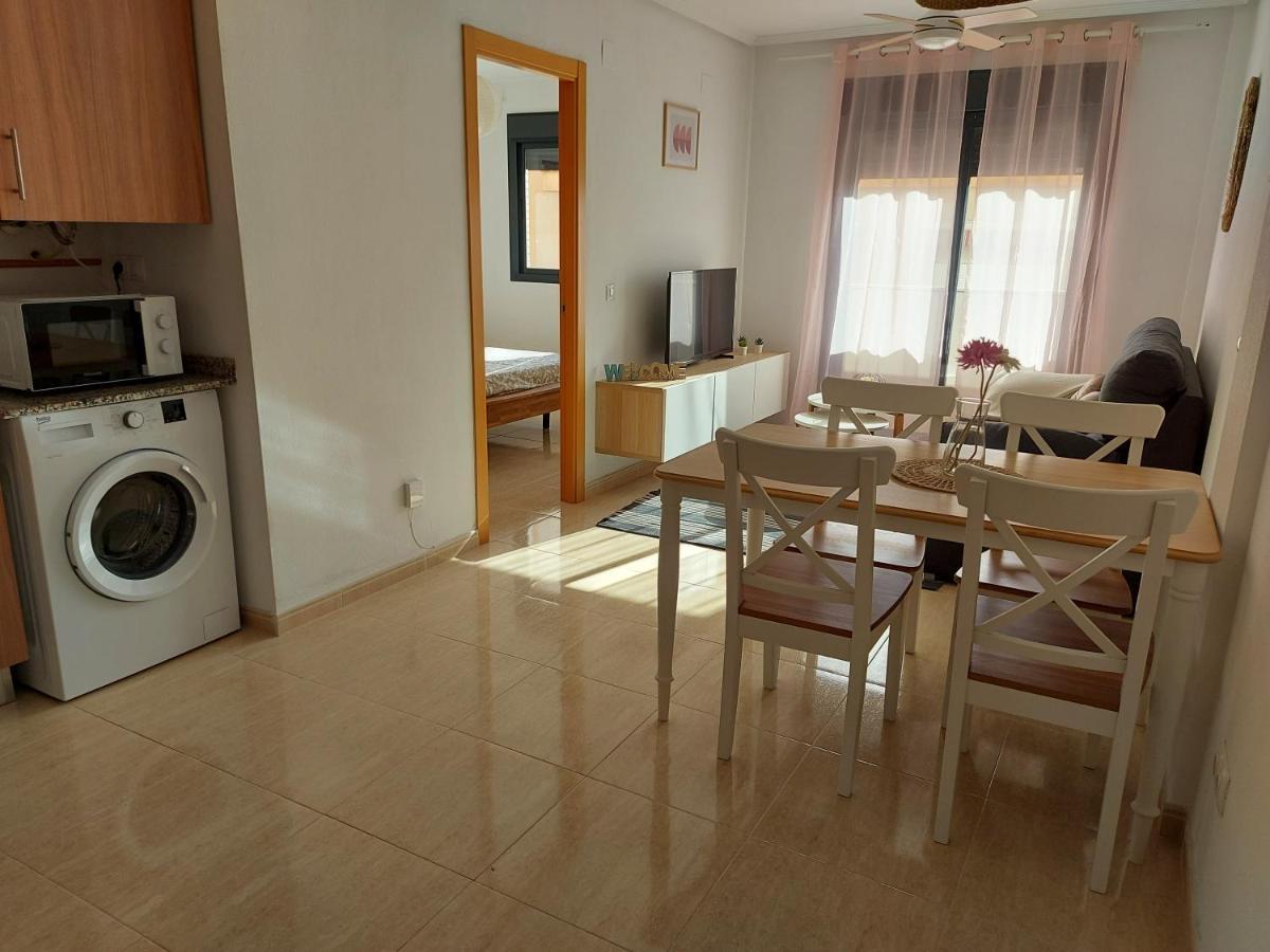 Apartamento En Residencial Con Piscina إل كامبيلو المظهر الخارجي الصورة